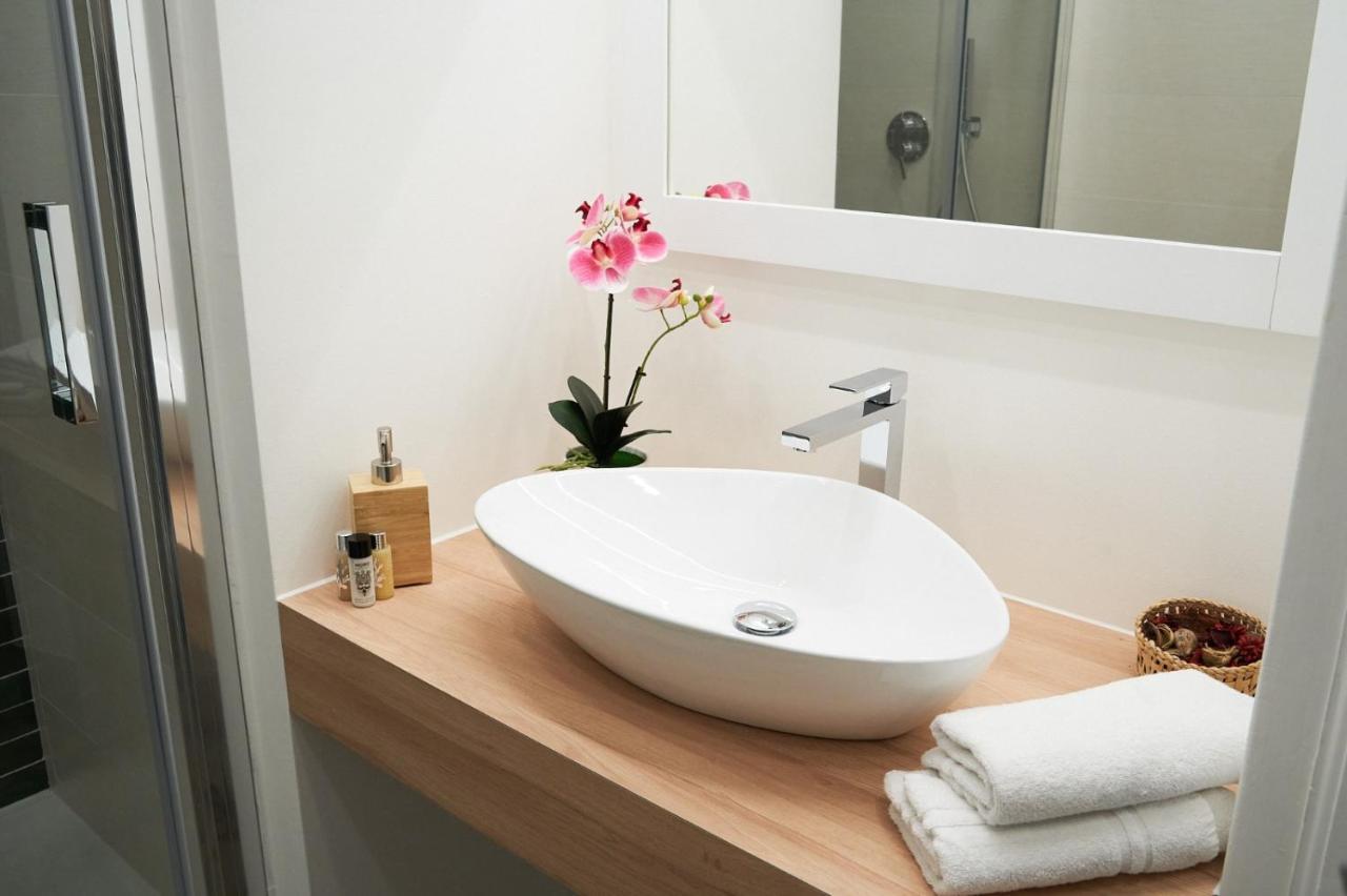 Toscano Palace Luxury Rooms Катания Экстерьер фото